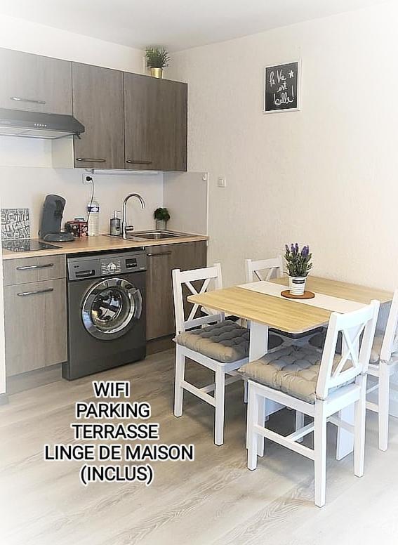 Charmant Studio Climatise 24 M2 Terrasse A 100M De La Plage Saint-Mandrier-sur-Mer Exterior photo
